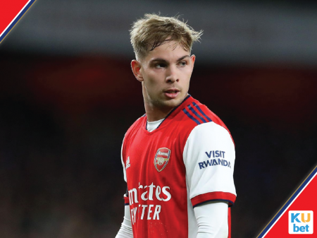 เอมิล สมิธ-โรว์ นักเตะอาร์เซนอล เอมิล สมิธ-โรว์ นักเตะอาร์เซนอล